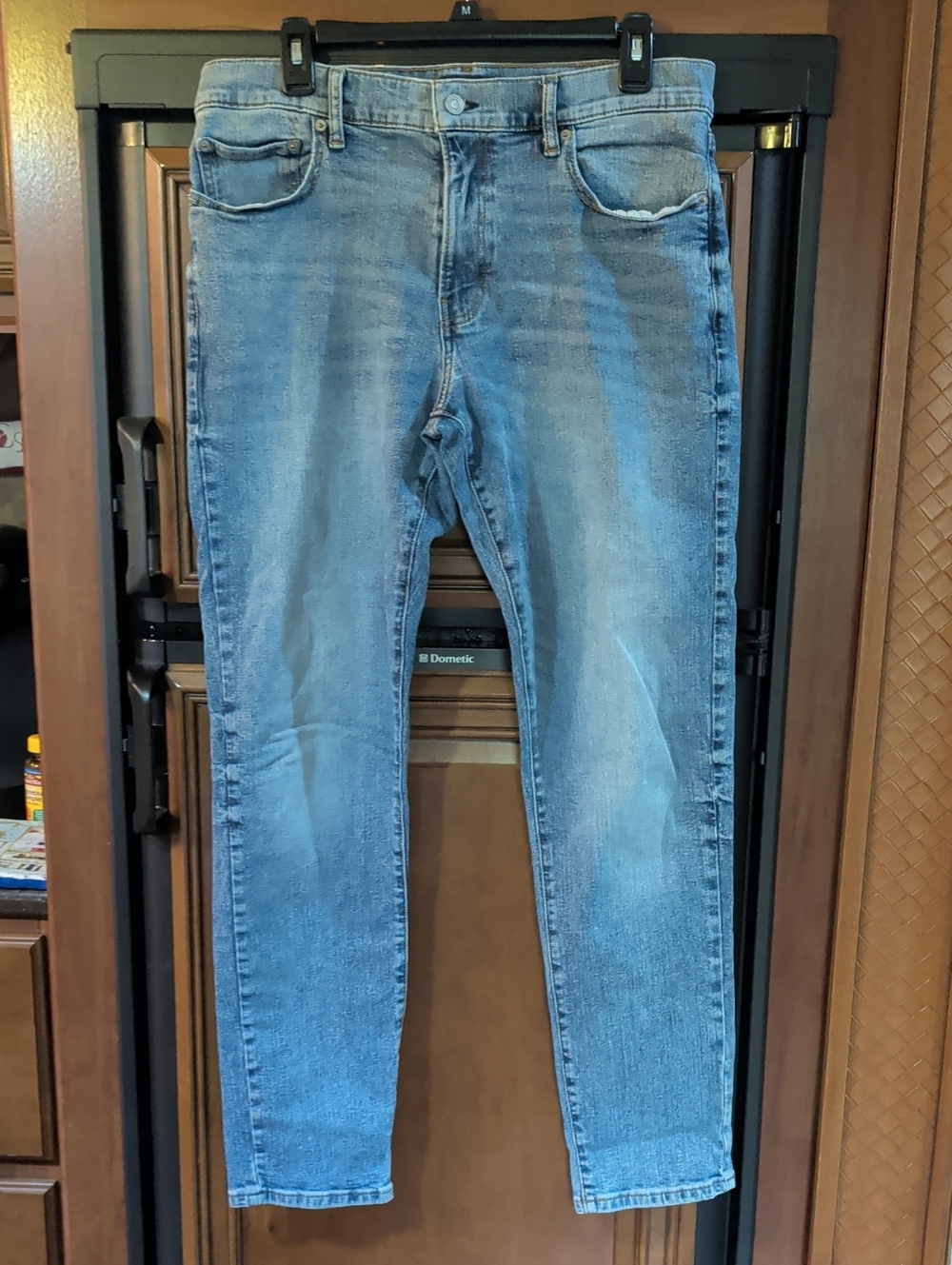 Lucky Brand Men’s Athletic Slim Jeans in Light Blue Wash